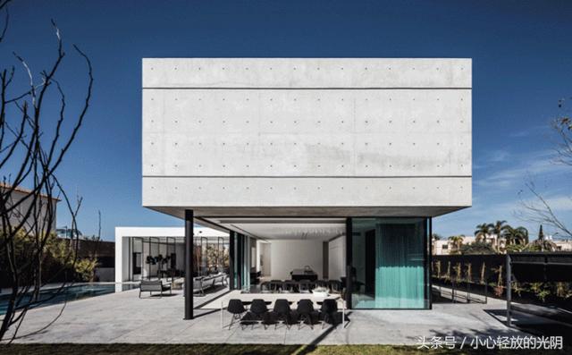 清水混凝土挂板幕墙怎么施工？